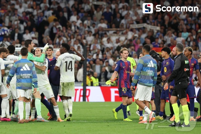 레알 마드리드, 엘클라시코 4연패만에 FC바르셀로나에 2-1 승리... 벨링엄 1골 1도움